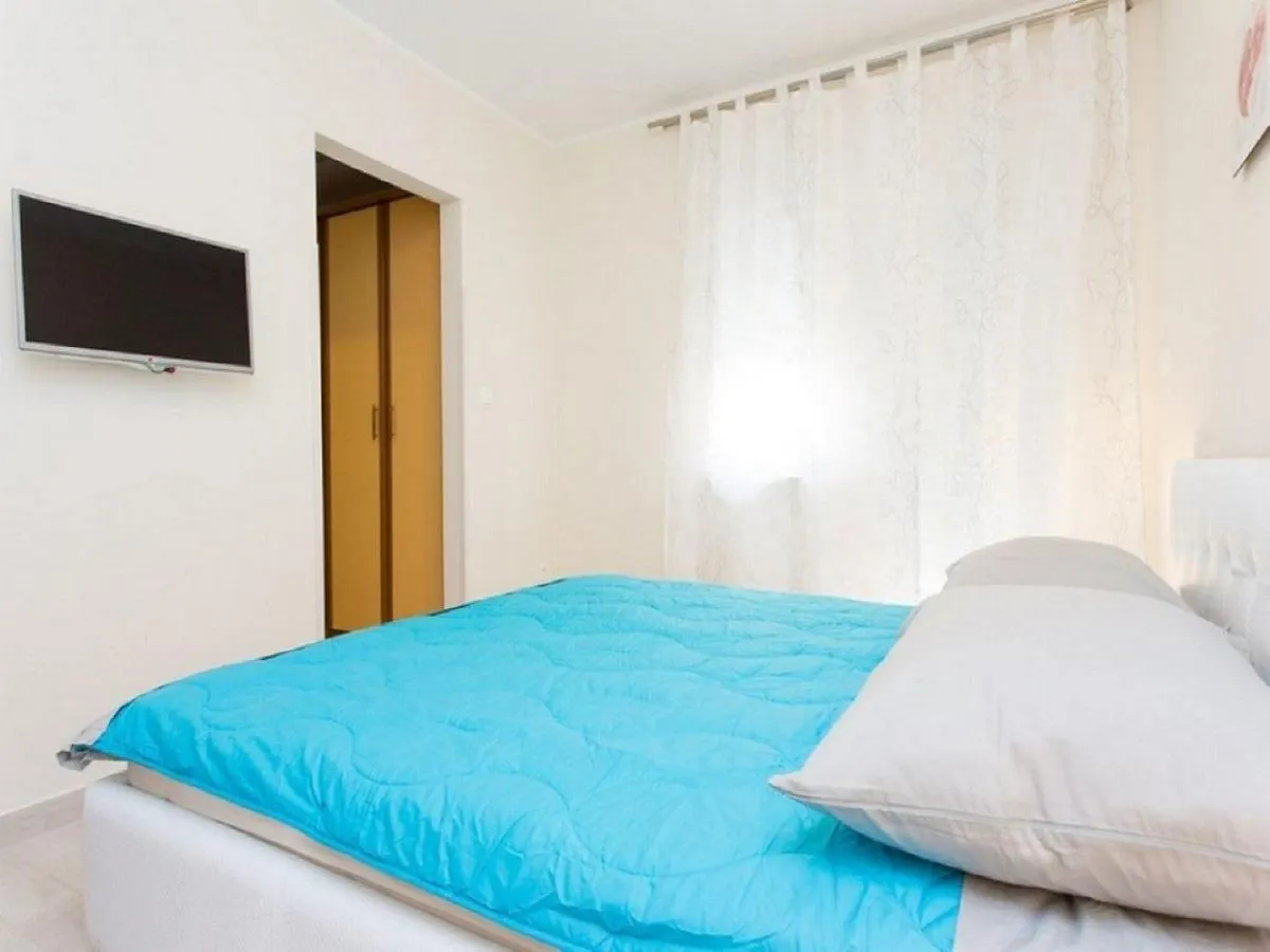 Strandnahe Schoene Ferienwohnung Mit Klima, Wifi 巴斯卡